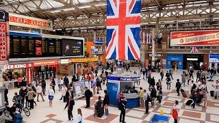 A Walk Through The London Victoria Station London England [upl. by Nedda]